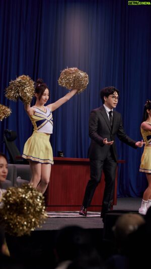 Lung Hor Instagram - 體協啦啦隊 粉墨登場 🤸🏻‍♀️
🎬 完整影片請至薩泰爾娛樂 YouTube 收看

#賀瓏 @hellohorlung
#賀瓏夜夜秀 #休息一下馬上回來
