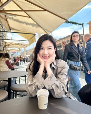 Lương Thanh Instagram - Là ngày đẹp trời mây xanh nắng vàng.. 🥰🥰🥰