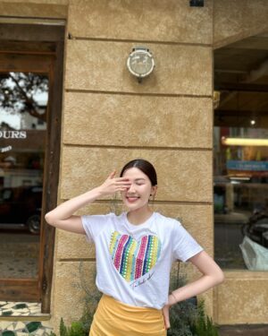 Lương Thanh Instagram - Chỉ cần bạn thấy vui vẻ 
Thì lưạ chọn nào cũng đúng đắn cả 💜
#TaHạnhPhúc 
#Elise