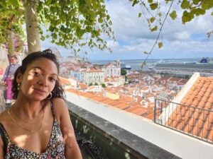 Lyndie Greenwood Instagram - Welcome, the fourth floor of life!! Ben and I celebrated in Lisbon. The city is bursting with beauty and music and food and life. We walked and ate and listened and also found some time to chill. Calling forth ease into this new decade. Ease and joy and gratitude. 

Love y’all. Thank you for the birthday wishes. And thank you, Ben. It was a real blast 🧡

#lisboa #sintra #cascais #birthdays #unbirthdays #6/6/1983 
@benji.on.the.reg