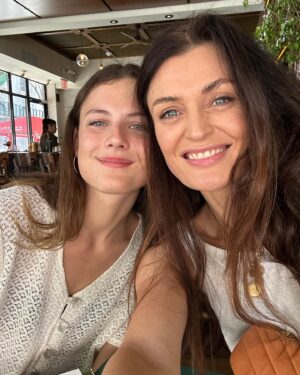 Lyne Renee Instagram - Thank you May, beautiful beautiful May 🤍