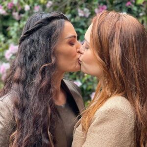 Lyne Renee Instagram - I can’t believe we’re almost at the Finale! But tonight EPISODE 9 @hulu !!! The production value of this years season was beyond. I truly believed I was in an ice cage. Favorite scenes and moments of this season. And a little something at the end for the Talder fans…💋 @jessicalaurasutton #motherlandtv #freeform #morherlandfortsalem #hulu #amazonprime #disneyplus #finalseason #generalalder #love #peace