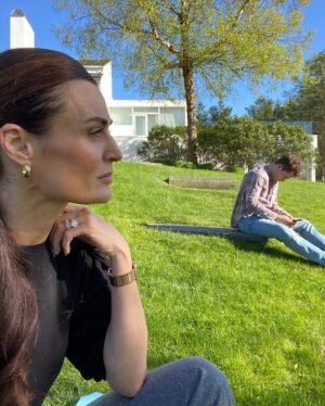 Lyne Renee Instagram - One more week till Helena Bergmann’s return @gossipgirl !#❤️! WHO’s excited? I am!!! Episode 4 now streaming @hbomax #gossipgirl #new #hbo #hbomax #helena #adventure #work #stream #love