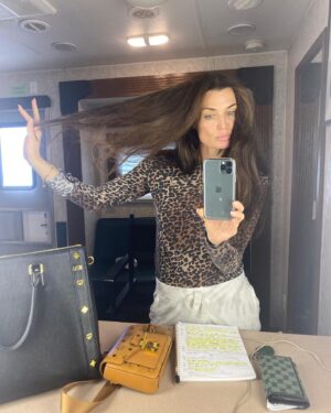 Lyne Renee Instagram - One more week till Helena Bergmann’s return @gossipgirl !#❤️! WHO’s excited? I am!!! Episode 4 now streaming @hbomax #gossipgirl #new #hbo #hbomax #helena #adventure #work #stream #love