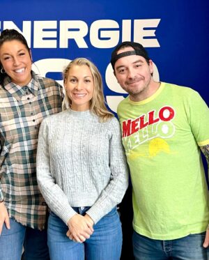 Lysanne Richard Instagram - Après avoir passée mon heure de lunch à Radio Énergie et ma fin de journée à animer une soirée bénéfice, j’ai pu profiter du confort et de l’emplacement privilégié de l’ @hotel_nomad_quebec . Coup de cœur pour le côté écoresponsable, l’originalité et le service à la clientèle impeccable! 🫶🏻