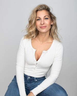Lysanne Richard Instagram - ⭐️Nouvelle photo de profil⭐️ 📸@julieperreaultphotographe 💄 @martinehairmakeup ✂️ @hair_by_dolcecabana