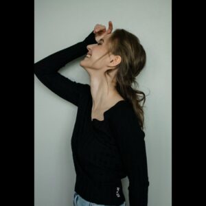 Lyubov Konstantinova Instagram - Красиво, нежно и удобно - это к @iceplayofficial , прекрасные живые карточки - к @kurguzova_ph 💫❤️ а чудо-макияж - к @tsishurovamua