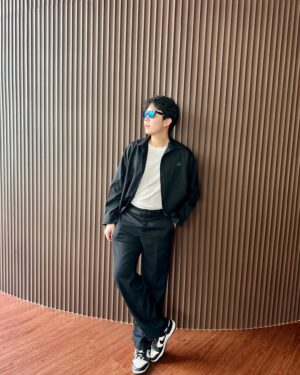 M Phurin Instagram - เลนส์แว่นกันแดดที่ตอบโจทย์ทุกลุค ทุกสไตล์ ใส คมชัด ที่สุด เปิดประสบการณ์การมองเห็น ตอบโจทย์กับทุกกิจกรรม ทุกแฟชั่น ไม่ว่าจะ indoor หรือ outdoor  มาพร้อมสีเลนส์ให้เลือกมากถึง 7 สี เข้ากับทุกสไตล์การแต่งตัว Transitions™ GEN8 
💻 ศึกษารายละเอียดเลนส์เพิ่มเติมได้ที่ Shamirlens Thailand 

FB : https://www.facebook.com/ShamirlensThailand
Instagram : @shamir_thailand 
Line Official Account : @shamirthailand

#EveryMomentisAWinner #ShamirlensxYuckube #ShamirlensThailand 
#YuckubeThailand #Yuckube2Gether