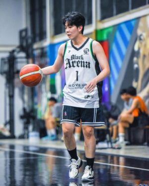 M Phurin Instagram - ⚪️⚫🟢 BLACK ARENA 🏀 #hooplifeth 

📸 @bascontent.th