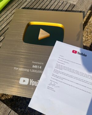 MB14 Instagram - WE ARE 1 MILLION on @youtube !
Merci beaucoup 🙏🔥❤️