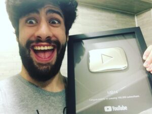 MB14 Instagram -   100 000 SUBSCRIBERS YOUTUBE TROPHY !!!! (current number : 164 438) 🙌😁🔥🙈🎤🕺🏻
Merci à tous mes abonnés pour le soutien, les vues, tous les commentaires, les partages !!! 🙏
Big thanks to all my subscribers for the support, all your comments and shares, I'm so proud!!! 🙏👨🏻‍💻👍