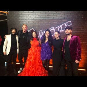 MB14 Instagram - MERCI À TOUS 🙏❤🥉

Ça y est l'aventure @thevoice_tf1 c'est fini, je suis bien rentré à la maison et je suis fatigué mais tellement heureux d'avoir vécu tout ça, c'est des moments inoubliables autant sur la scène qu'en dehors... 🙈

Déjà bravo à @annesila qui a remporté cette finale et qui a tout déchiré 🏆 et Bravo à tous les finalistes @terenceiam
@amalya_officiel
@louisdelort @manonmusicoff
Vous avez fait du saaaaaaaale 🔥🔥🔥

Merci et bravo à toute l'équipe de @itvstudiosfr la production, la coordination, aux technciens et aux musiciens, à tous les coachs, à la mise en scène, à tous les talents que j'ai rencontré ou recroisé pendant cette aventure et avec qui j'ai eu le plaisir de discuter, chanter, rire et stresser c'était un vrai kiff haha et enfin merci à mes proches et à vous tous de m'avoir soutenu et donné la force et la confiance pendant cette saison, c'est une chance et un honneur d'avoir été jusque là, j'ai pris des claques musicales, visuelles et humaines incroyables😱

Voilà maintenant faut que je bouge à Match faire mes courses là ça va bientôt fermer donc je vais m'arrêter là ... 🤣⌛

Je vous aime et je vous dire encore MERCI 🙏❤