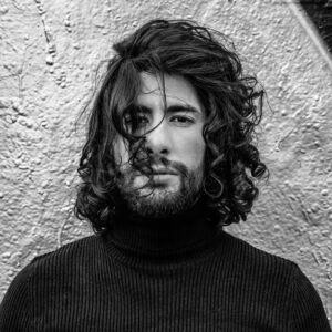 MB14 Instagram - MERCI pour tous vos retours et tous vos magnifiques messages sur notre crossbattle avec la belle et talentueuse @charlieloiselier , c'était vraiment un moment spécial et gorgé d'émotion et on est très heureux qu'il vous ait touché aussi... 🙏❤ 
Bien sûr un grand bravo à tous les participants de cette saison et bravo pour vos performances de ouf sur ces crossbattles, on a pris des vraies claques...
En attendant de préparer cette demi-finale que j'attends maintenant depuis plus de 9 mois, je vais en profiter pour vous partager quelques clichés pris par mon ami @nikosaliagas en février dernier juste avant le tournage de "Ténor" , je suis tellement honoré d'avoir posé sous ton objectif fréro, merci pour ton talent, ta gentillesse et tes conseils 🙏🔥
📸 : @nikosaliagas 
🔦 : @marwan_photographer 
@stephanedanger1 
Hair/makeup : @bowie.charly

#mb14 #photography #portrait #picoftheday #blackandwhite #thevoice #thevoiceallstars #nikosaliagas
