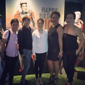 MC Calaquian Instagram - Mga panahon na medyo payat pa ako! Kahit ganyan lang ok na ako! Plsss help me 🤣🤣🤣 discipline! Wait lang kain muna ako dinner bago ko simulan ang diet 🤣🤣🤣