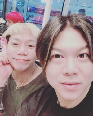 MC Calaquian Instagram - Magkaiba man ang ating tinitignan, ang importante isa lang ang patutunguhan, kaya naman hello USA, humanda kayo sa pagbalik ko, I’ll be better! 🤣😘🥰❤️