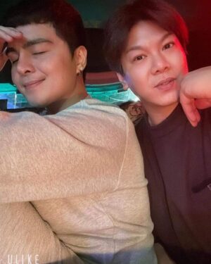 MC Calaquian Instagram - Dumilat ka kasi para makita mo ko huy andito lang ako 🤣😜🤪