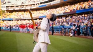 MIYAVI Instagram - Thrilled to come back. Let’s rock and celebrate together 🎸🎸⚾️ 🥳 #Repost @miyavi_staff
・・・
@miyavi_ishihara RETURNS to @dodgers Stadium for a special pre-game performance in celebration of Japanese Heritage Night on July 2nd. Gates open at 5:10pm, get there early to catch the show 🎸🤘⚾️