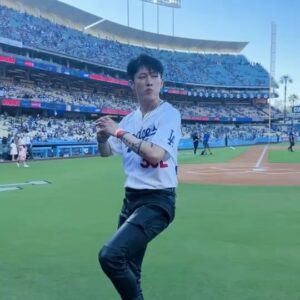 MIYAVI Instagram - 背番号382サード代打、石原です。

🫡

Happy, July 4th.