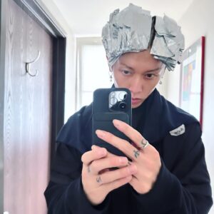 MIYAVI Instagram - #LA drop in 🌴

1- Revived
2- My butt hurts but it’s worth it
3- Can’t stop loving these guys 
4- Made a new band 
5- Mission accomplished yay moment 
6- Filling up sexiness in the low end 
7- When I shred the guitar, nobody can take their eyes off me… lol
8- Vibe check 
9- Bumped into the living legend 
10- Guess what I’m preaching about