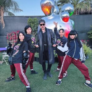 MIYAVI Instagram - Coachella wk01 🌴

1- Came here for work (and tequila)
2- Can’t stop loving this magic man 
3- I felt like a teacher
4- Tokyo calling! 
5- Dreamy (My legs were completely dead)
6- Bad boys from Hongdae
7- Who’s the artist and who’s the agent 
8- Good example of a manager on his business trip 

Great seeing many great performances and friends.亚洲继续摇滚，团结一致，互相支持🌎

コーチェラ１週目
たくさん素晴らしいパフォーマンス見れた＆友達にも会えました。
今年は日本のアーティストもたくさん出ていて
みんな頑張っているのを見れてこちらもパワーもらいました。
みなさんお疲れ様でしたー
