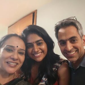 Maala Parvathi Instagram - With the masters  @richie.mehta @nimisha_sajayan @roshan.matthew 
#amazonprime #poacher