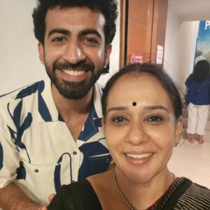 Maala Parvathi Instagram - With the masters  @richie.mehta @nimisha_sajayan @roshan.matthew 
#amazonprime #poacher