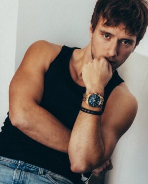 Maciej Musiał Instagram - co tam mówisz? Co to za zegarek? Tak się składa że firmy @boss
Porządna firma. Nie ukrywam. Polecam. 

Model z kolekcji Skytraveller i wszystkie zegarki @boss znajdziecie w @butiki_swiss

#reklama #BeYourOwnBoss #BOSSWatches #myswissstory