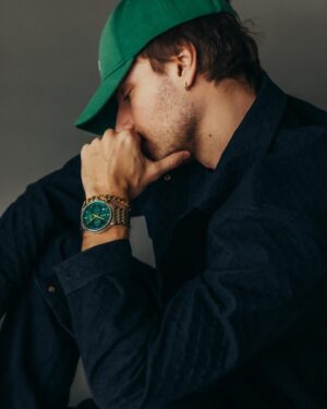 Maciej Musiał Instagram - ciiii słucham uderzeń wskazówek mojego zegarka @boss 

Model Gregor i wszystkie zegarki @boss znajdziecie w butikach @butiki_swiss

#reklama #BeYourOwnBoss #BOSSWatches #myswissstory