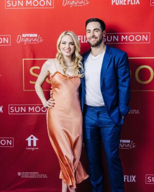 Mackenzie Mauzy Instagram - the première! ❤️☀️🌙 
*
*
*
💄@breckenbreckenbrecken