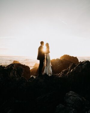 Mackenzie Mauzy Instagram - Round 2! The day before everyone arrived and moments that still take our breath away.  @floragibsonphotography too. 💛