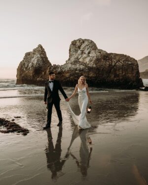 Mackenzie Mauzy Instagram - Round 2! The day before everyone arrived and moments that still take our breath away.  @floragibsonphotography too. 💛