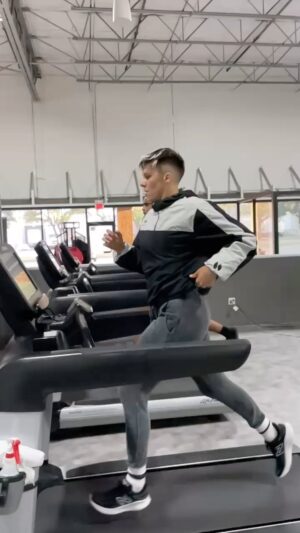 Macy Chiasson Instagram - The view point when you ask your wife to help you with a Pseudo cut 🤣🏳️‍🌈🥵
#Pridefighter #lgbtqchampion #unbreakablelove #outandproudathlete #championingdiversity #strongertogether #fightingforequality #chiassonfamily #authenticself