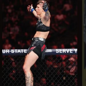 Macy Chiasson Instagram - No mind is the right mind ⚔️
.
Thank you to my coaches and team @sayifsaud @dynamitebyrdmma @kylecrutchmer @tenixpb @mfscaccia @extremestudioperformance @lor1413 @fortis_mma
