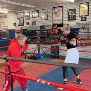 Macy Chiasson Instagram - Getting that work in with Coach D @duqueestradasboxingacademy_  during the holidays 👊💪💀.
-Post sparring with @nola_boxer504 feels good to be home ❤️
.
.
#nola #louisiana #mma #boxing #neworleans #504 #cuba #wmma #fitness #women #woman #box #rival