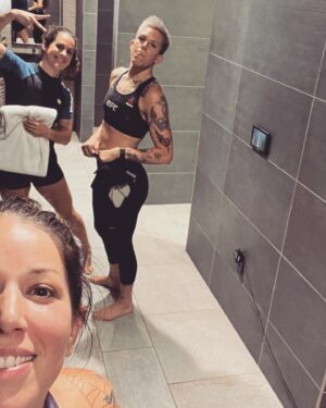 Macy Chiasson Instagram - Solid 2 hours of training 💀😁😅
 @ufcpi 
@damonbjackson 

#ufc #ufc279 #flow #wrestle #mma #boxing #mma #mmafighter #fitness #monsterenergy #monster