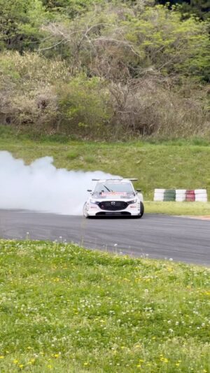 Mad Mike Instagram - Drifting my @pikespeakhillclimb RWD converted 4rotor TwinTurbo #BULLET #Mazda3 ✊🏽🤪🤘🏽

#RotangKlan #4rotor #26b