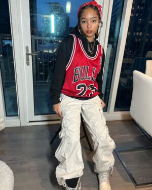 Madalen Mills Instagram - 90s day & sushi night❤️🍣🎶 #aaliyah #tlc #saltnpepa #tupac #queenlatifah #dabrat #missyelliott