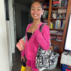 Madalen Mills Instagram - About to kick butt at field day!