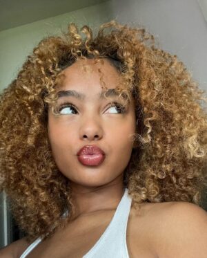 Madalen Mills Instagram - this barbie is officially a freshman in high school !!✨👱🏽‍♀️