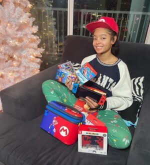 Madalen Mills Instagram - yooo!! thank you @nintendoamerica for the gifts!❤️ I’ve had so much fun playing the games and using all of the cool attachments for my switch this holiday season! what’s your fav Nintendo game?👾🎁 #christmas2022 #sleepingwithmyswitch #gifted #nintendo #nintendoswitch