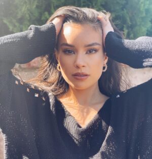 Madalyn Horcher Instagram - “You can shine no matter what you’re made of” -Bigweld 
If you know then you know 😌🤖 #love #instagood #photooftheday 
#fashion #beautiful #happy #cute #LosAngeles #like4like #followme #picoftheday #follow #me #selfie #summer #art #instadaily #friends #repost #nature #girl #fun #style #smile #food #instalike #likeforlike #family
#travel #makeup