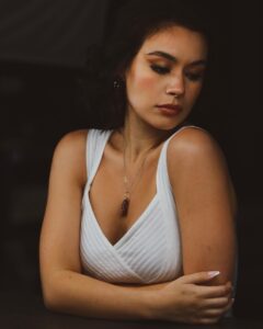 Actress Madalyn Horcher HD Instagram Photos and Wallpapers October 2023
