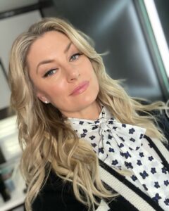 Actress Mädchen Amick HD Instagram Photos and Wallpapers September 2024