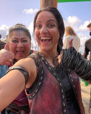 Madeleine Sami Instagram - Where to start with the bts?! Playing Archie was a goddamn joy! What a crew. Love them all 4 lyfe 🖤 🥰 🏴‍☠️