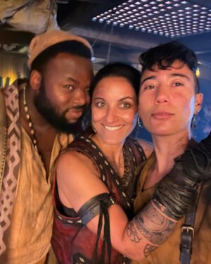 Madeleine Sami Instagram - Where to start with the bts?! Playing Archie was a goddamn joy! What a crew. Love them all 4 lyfe 🖤 🥰 🏴‍☠️