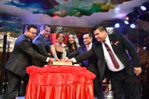 Madhura Naik Instagram - Celebrating the grand paiza opening at Ballys Srilanka 🎂