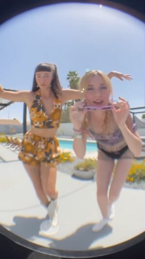 Madisen Beaty Instagram - Go to music festivals with your best friend. @littleluna @suvabeauty