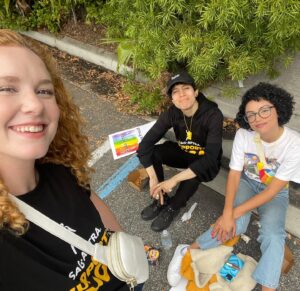Madisen Beaty Instagram - We’d all rather be working… but the positivity & good vibes were there yesterday striking at #warnerbros 

PAY YOUR WRITERS

What a highlight to run into so many friends, old & new. Unions stand together. 

To the writers - we fight alongside you. 

#sagaftra friends - we have until June 5th to authorize a strike, which does not mean we will strike, but sends a strong message. 

Oh & Happy Pride 🌸

#writersstrike #wga #sagaftra #unionstrong #payyourwriters #warnerbrothers #strike