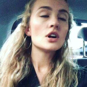 Madison Riley Instagram - #dontclaimnegativity #highvibes #highvibrations #spirituality #thegirlinthelyft #thelyftseries #dontholditin #unlessitsurine #thenwaitforatoilet #orpopasquat #truthisathief #truth #truthhurts