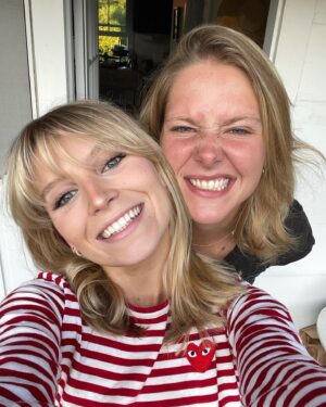 Madison Thompson Instagram - chicken mom loading...